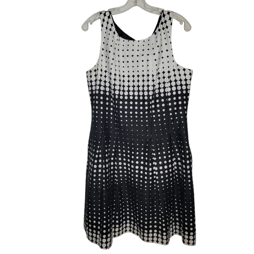 Gabby Skye Dress Size 14